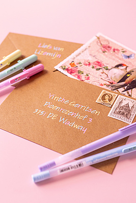 Sakura Gelly Roll Moonlight Pastel color Pack of 6 colored Pens